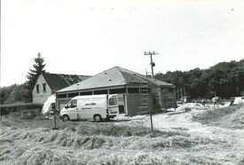 1989 création du bloc sanitaire à Hachette